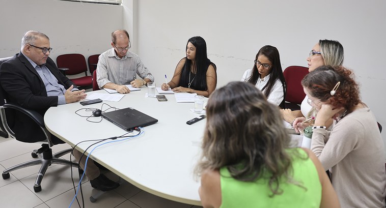 O objetivo é garantir o pleno exercício do voto por pessoas com deficiência