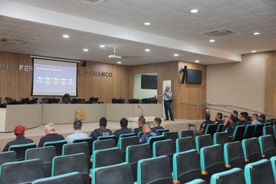 Encontro reuniu representantes das Guardas municipais para discutir o plano de segurança das ele...
