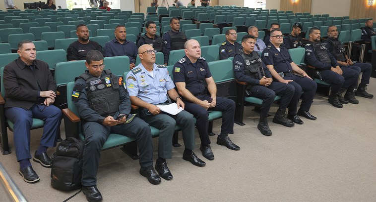 Encontro reuniu representantes das Guardas municipais para discutir o plano de segurança das ele...