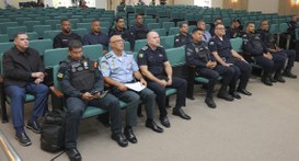 Encontro reuniu representantes das Guardas municipais para discutir o plano de segurança das ele...