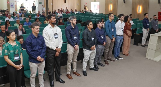 Novos servidores passam a integrar o quadro da Justiça Eleitoral em unidades da sede e das zonas...