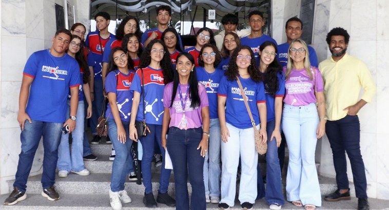 TRE-SE recebe estudantes do Colégio Lavoisier em ação do projeto Jovem Eleitor Visitas conscientização política, combate à desinformação e incentivo à cidadania
