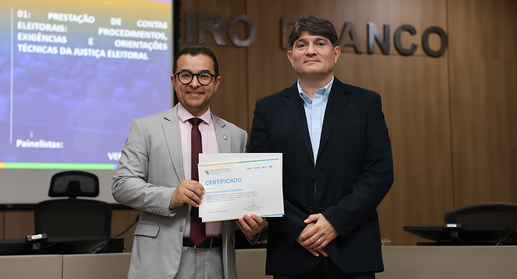 Profissionais das áreas contábil e jurídica discutiram procedimentos, legislação e orientações p...